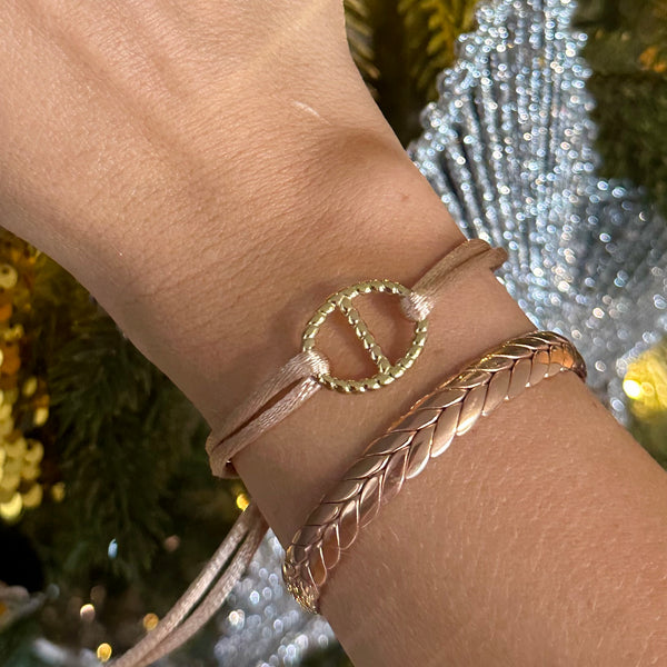 glow bracelet