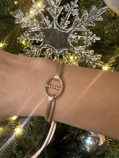 glow bracelet