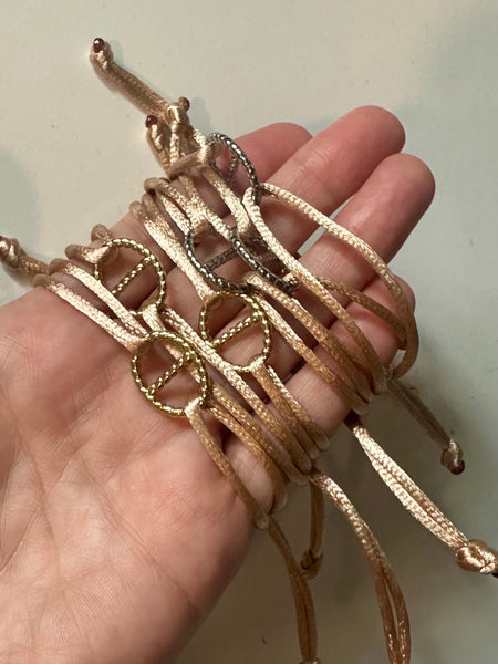 glow bracelet