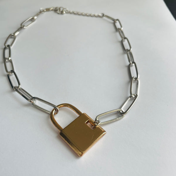 Lock my 🤍 necklace