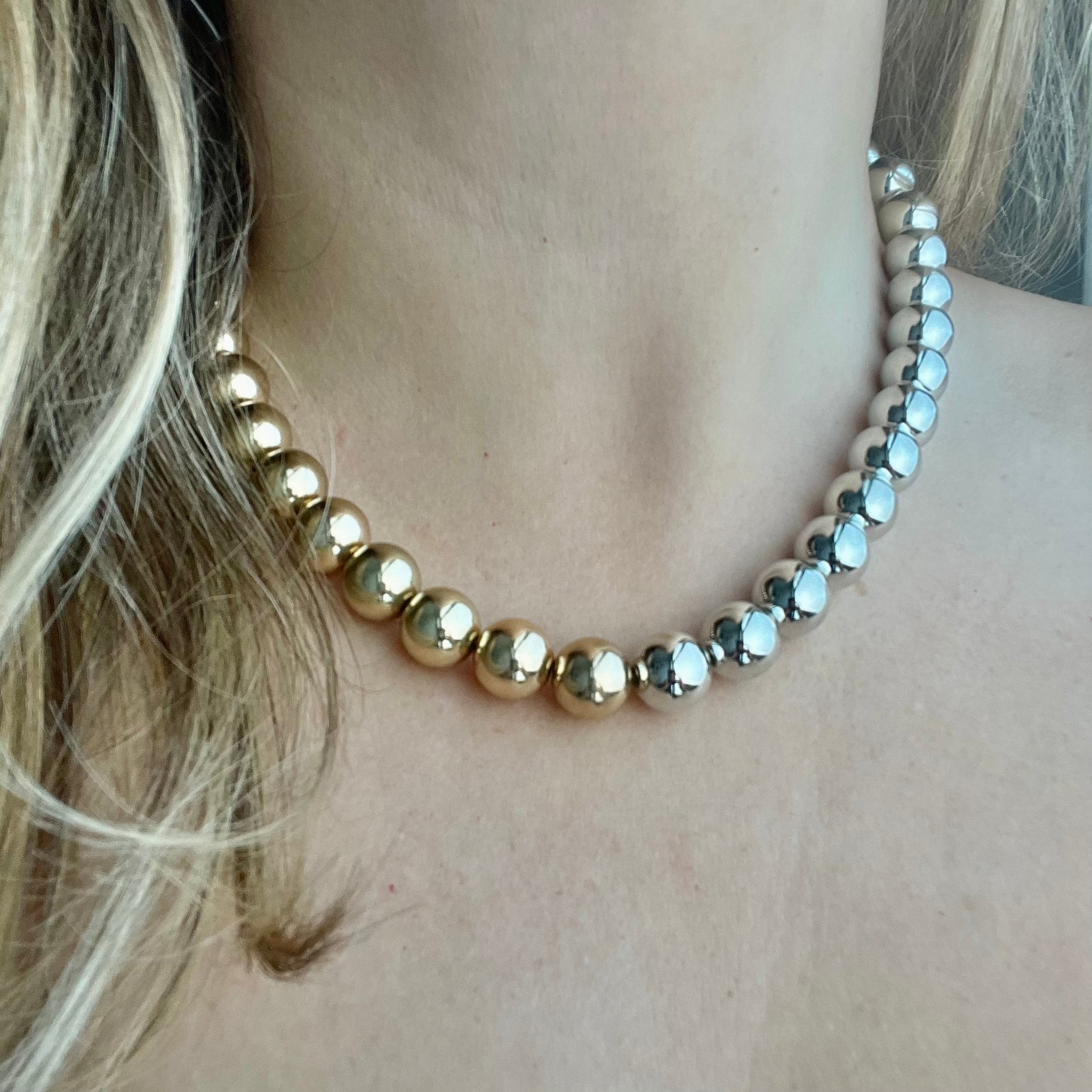 chunky twotone necklace