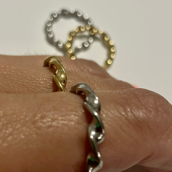 curly rings
