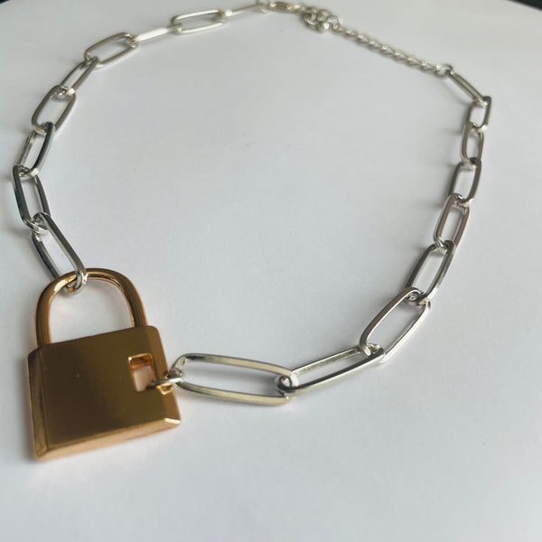 Lock my 🤍 necklace