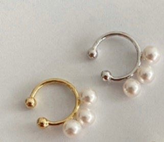 three pearls ear cuff